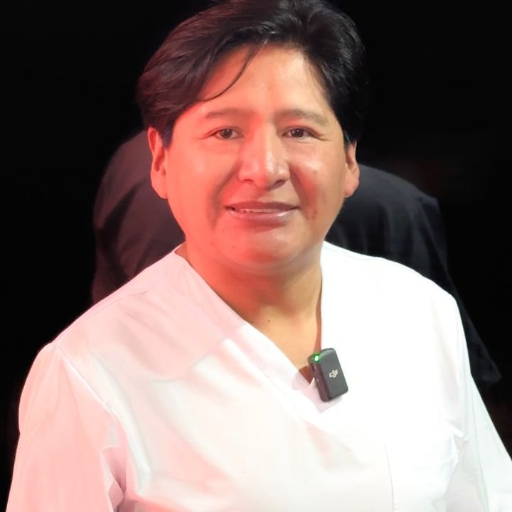 Dr. MSc. Sergio Dennis